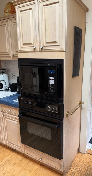 kitchen1.jpg