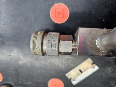 free smc connector.jpg
