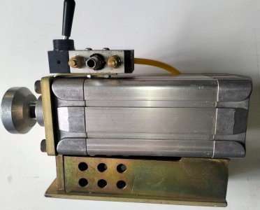 03 Pneumatic Clamp.jpg