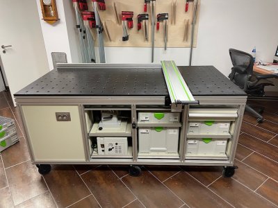 Worktable-1a.jpg Worktable-1a.jpg
