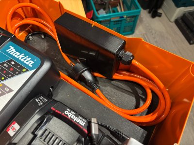 SYS-PCH Power Charge Hub-3 (1920x1080).jpg