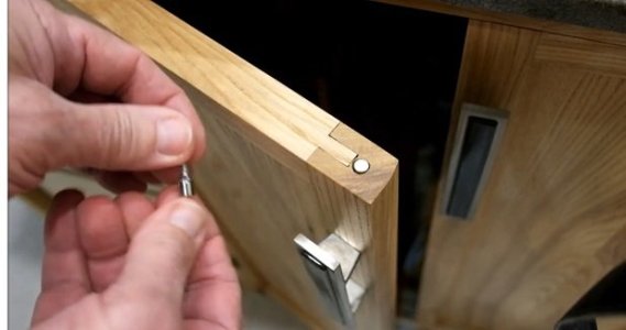 Magnet Stop.jpg Magnet Stop.jpg