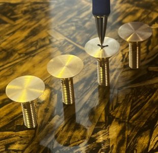 Inkleind Pica screw .jpg